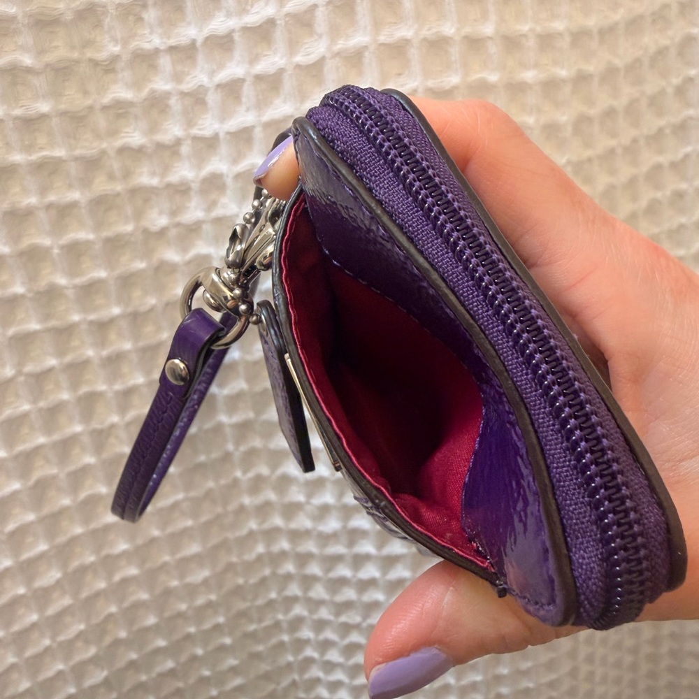 Coach Purple Patent Leather Wristlet Phone Pouch - Picture 4 of 6